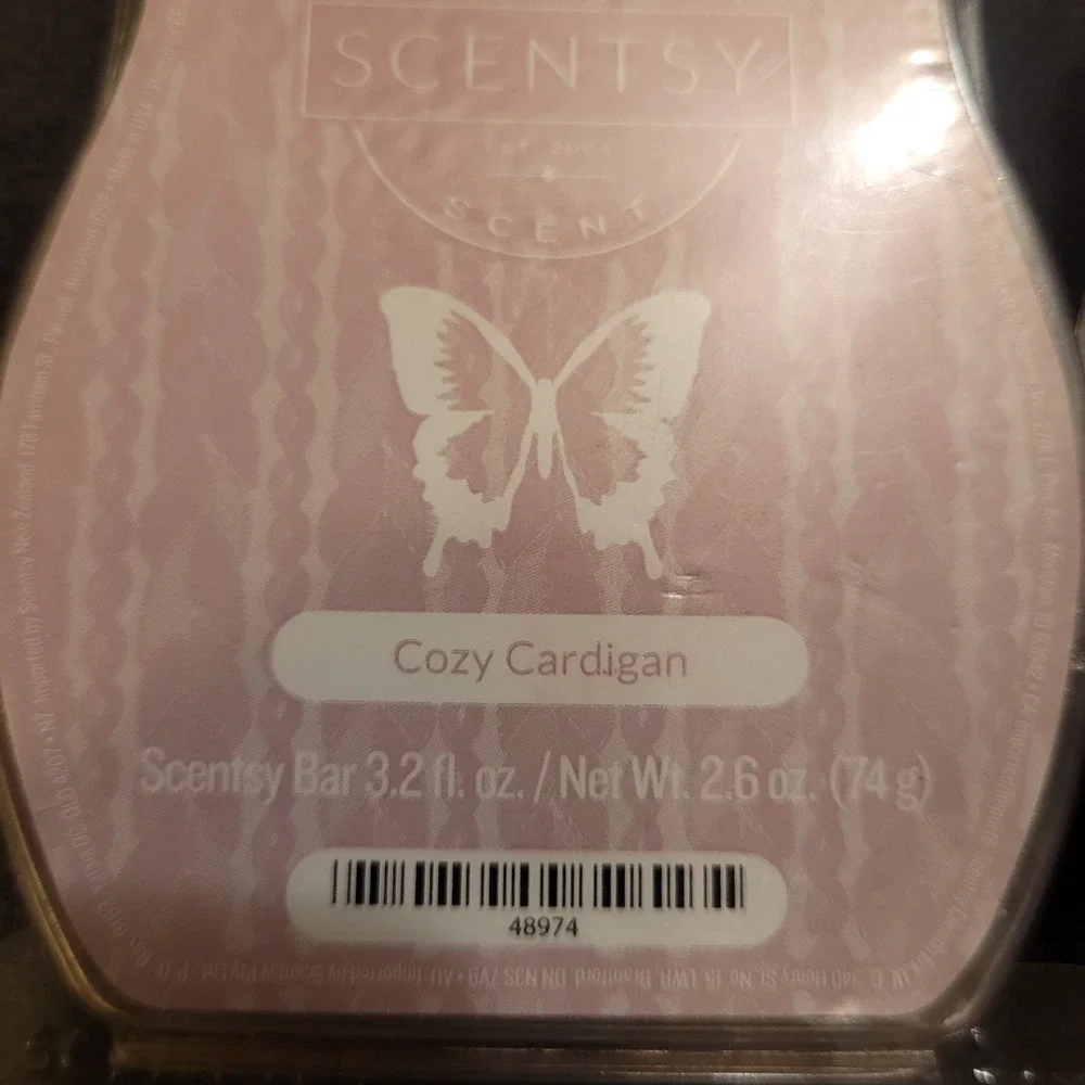 Lot Of 4 New Scentsy Wax  - 3.2 oz Bars - Cozy Cardigan, Provence Lavender......